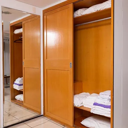 Incrivel Vista Mar • Quarto Em Pagando Menos